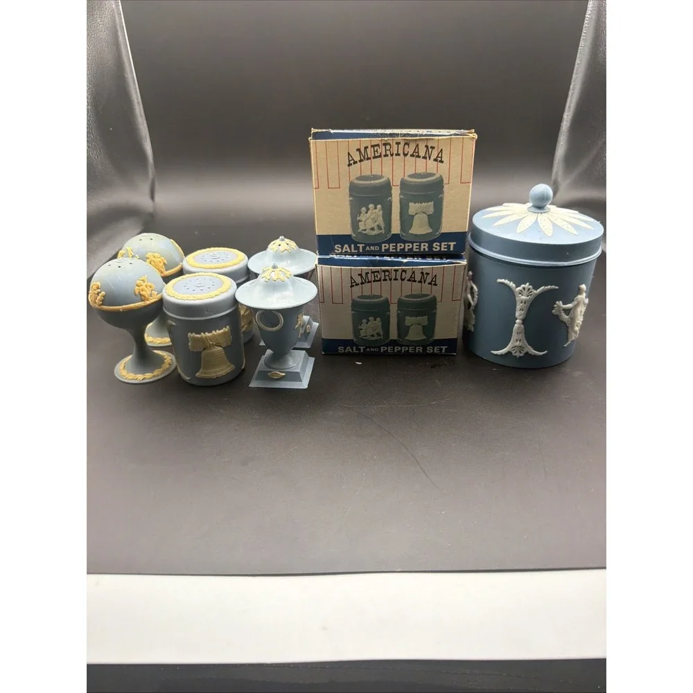 Vintage Americana 11 Pc Jasperware Style Salt Pepper Shaker Set Blue Plastic